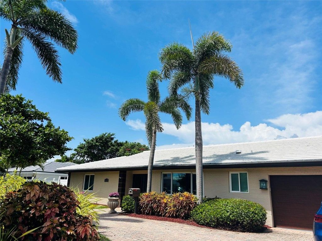 Photo of 4131 Bayview Drive, Fort Lauderdale, FL 33308 (MLS # F10512768)