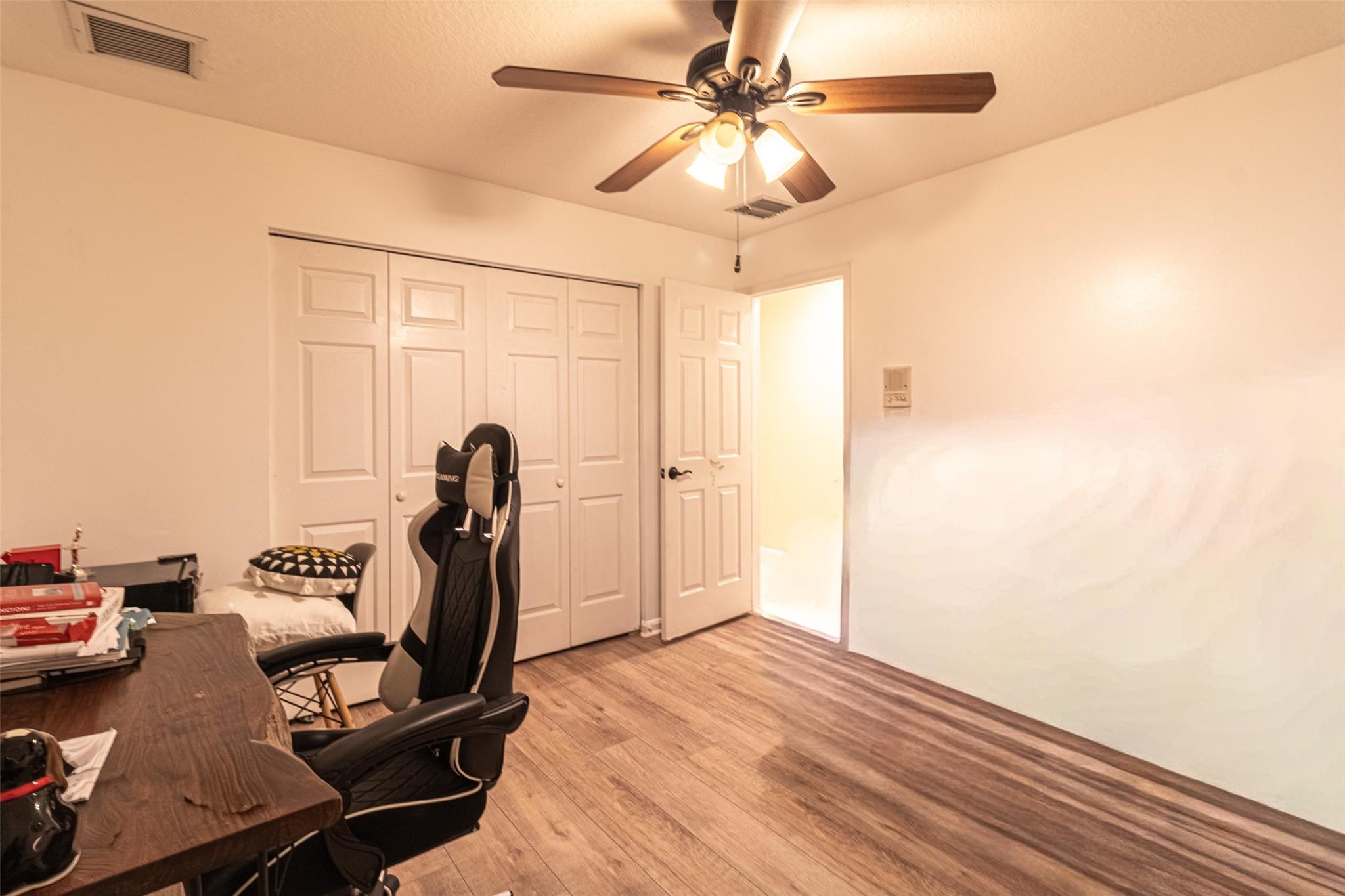 Kensington 146-39 B - Residential