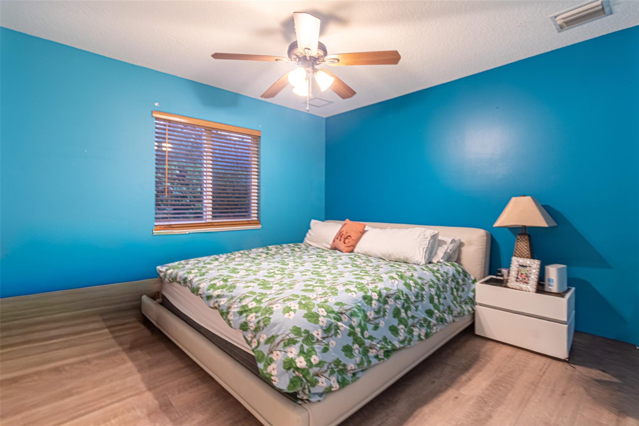 Kensington 146-39 B - Residential