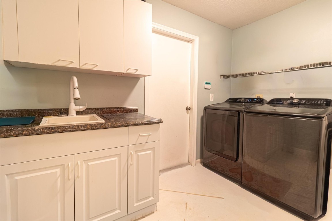 Kensington 146-39 B - Residential