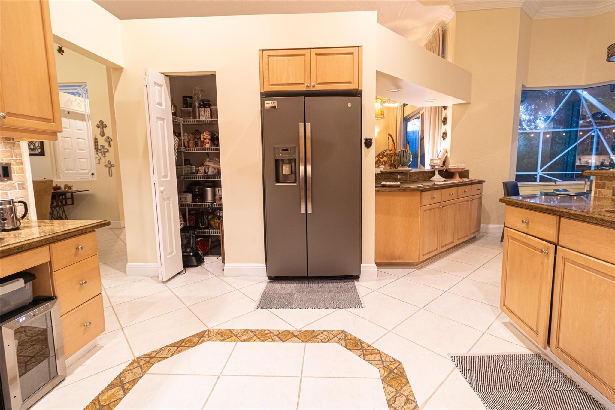 Kensington 146-39 B - Residential