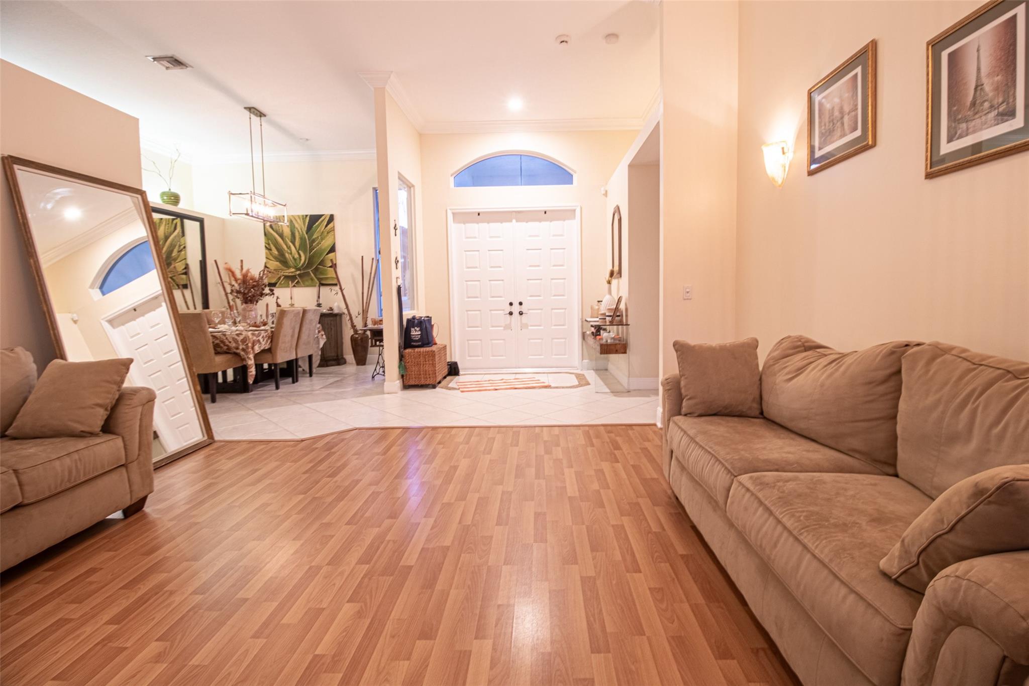 Kensington 146-39 B - Residential