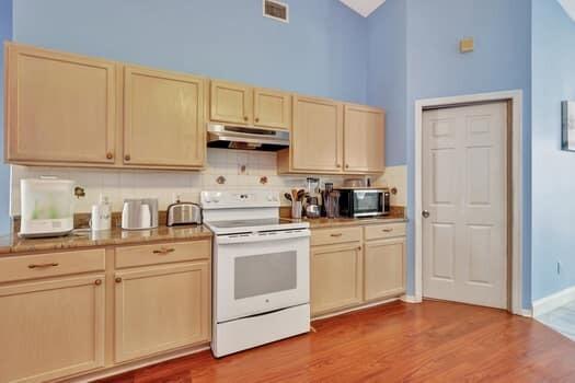 PORT ST LUCIE SECTION 14 - Residential Lease