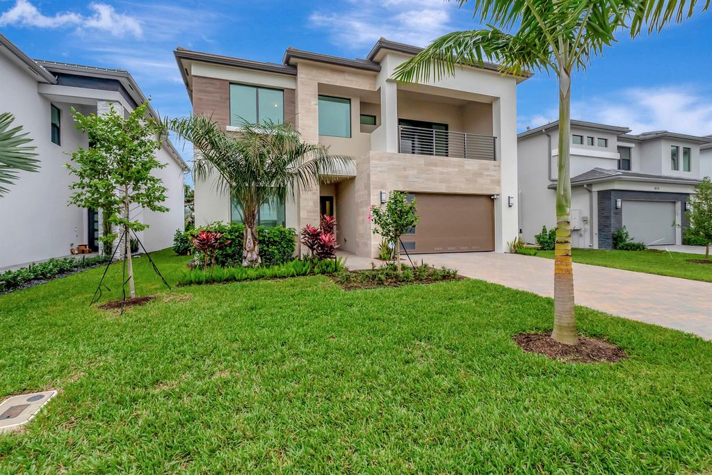 Photo of 8612 Swinley Frst Way, Boca Raton, FL 33434 (MLS # R10947987)