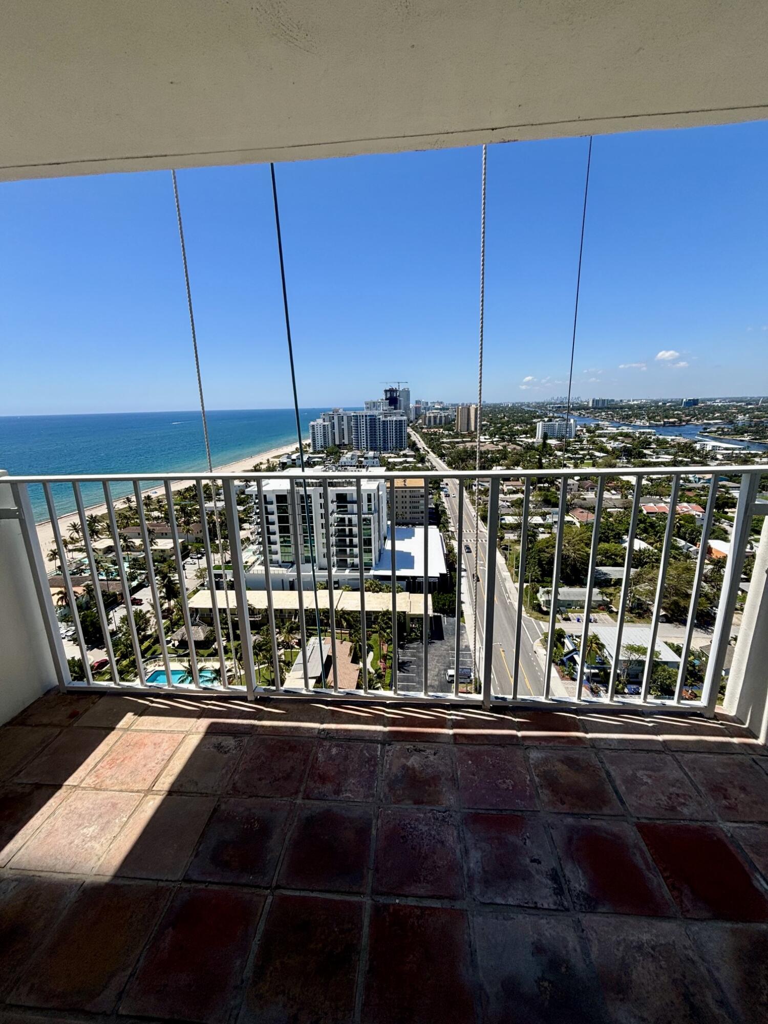 POMPANO BEACH CLUB CONDO - Residential Lease