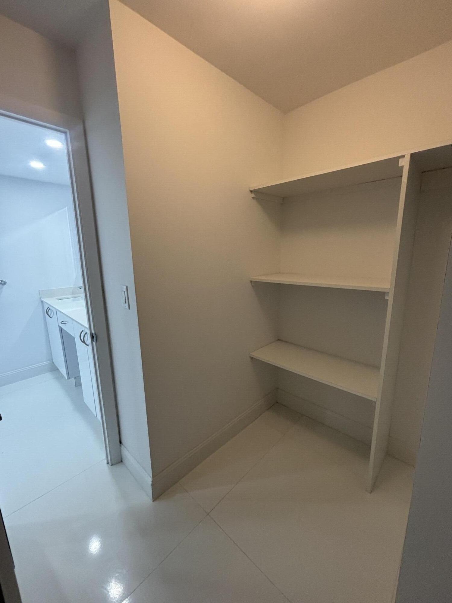 POMPANO BEACH CLUB CONDO - Residential Lease