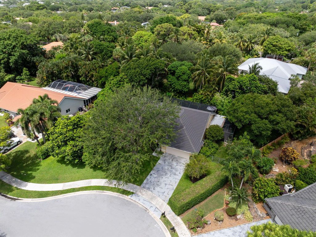 Photo of 3030 Salerno Way, Delray Beach, FL 33445 (MLS # R11107912)