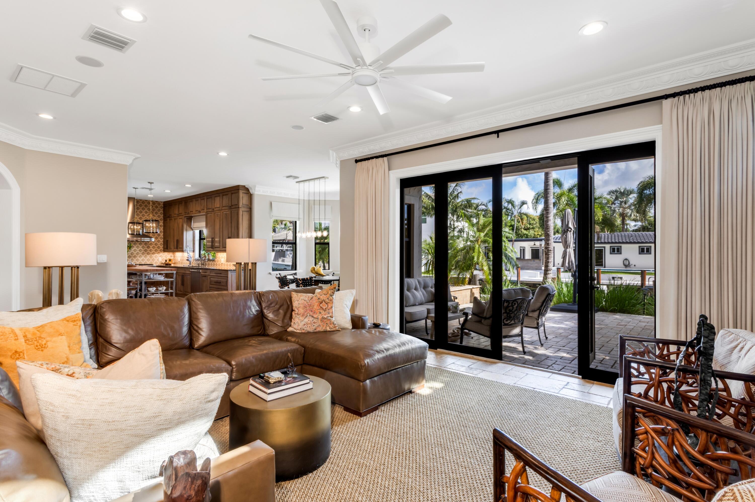 BOCA HARBOUR - Residential