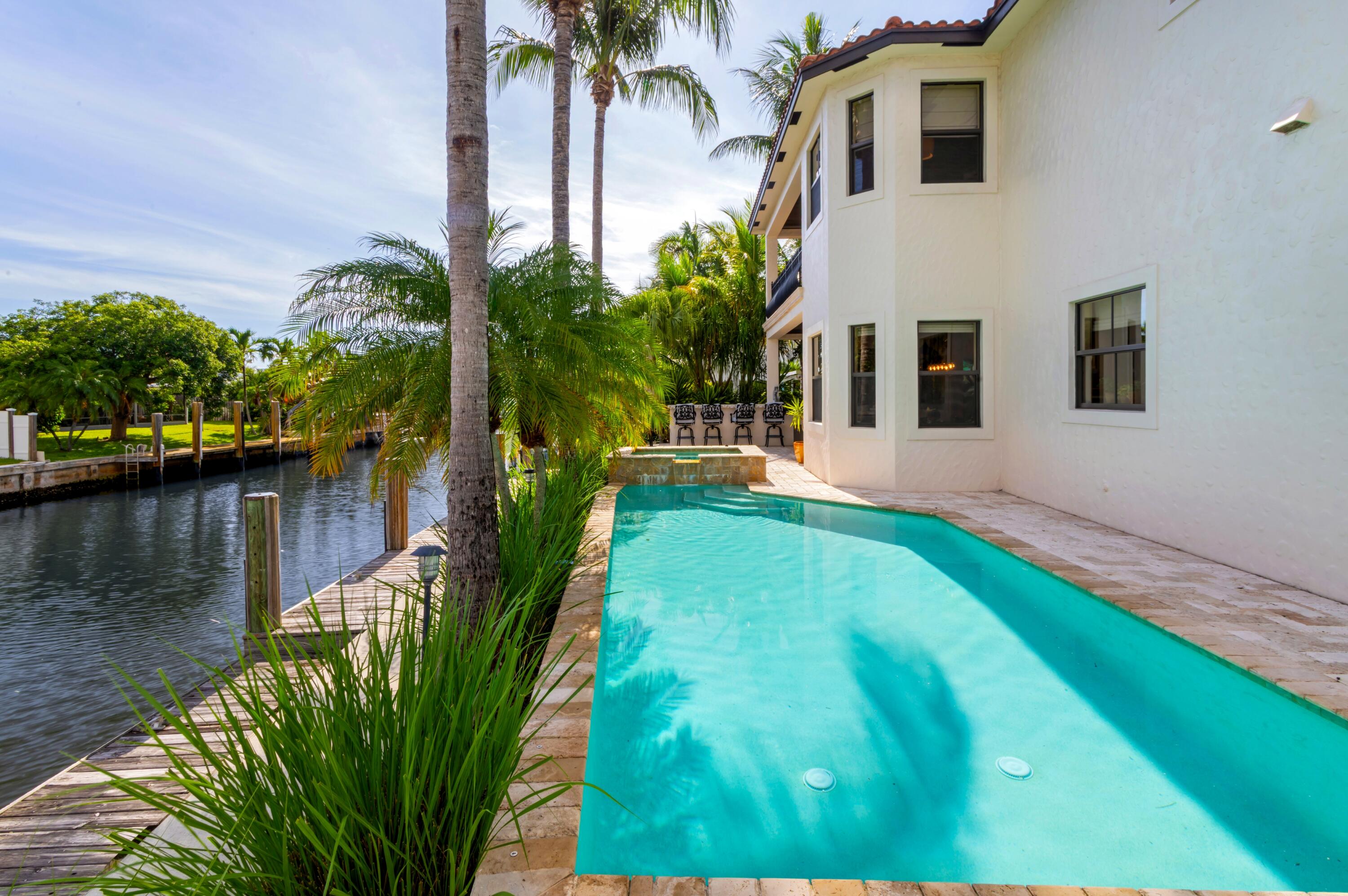 BOCA HARBOUR - Residential