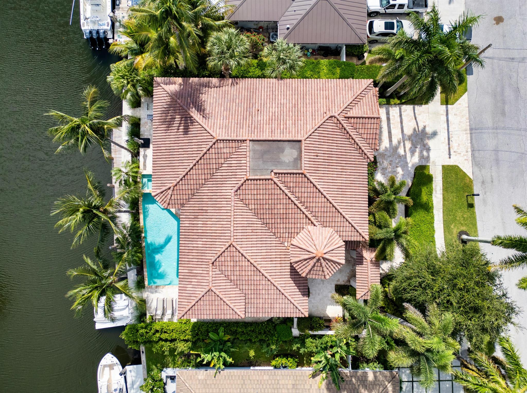 BOCA HARBOUR - Residential