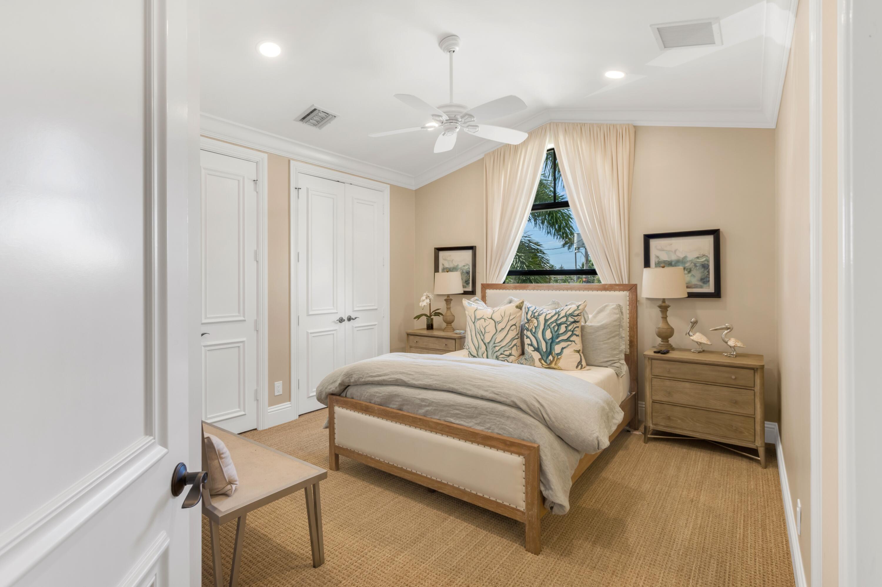 BOCA HARBOUR - Residential