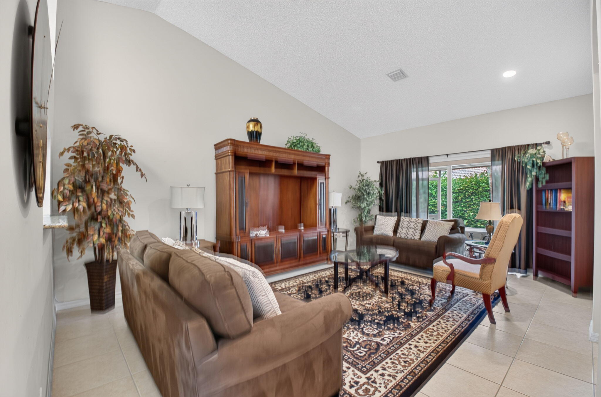 Properties | Stephanie Kaufman 6100 PETUNIA Road