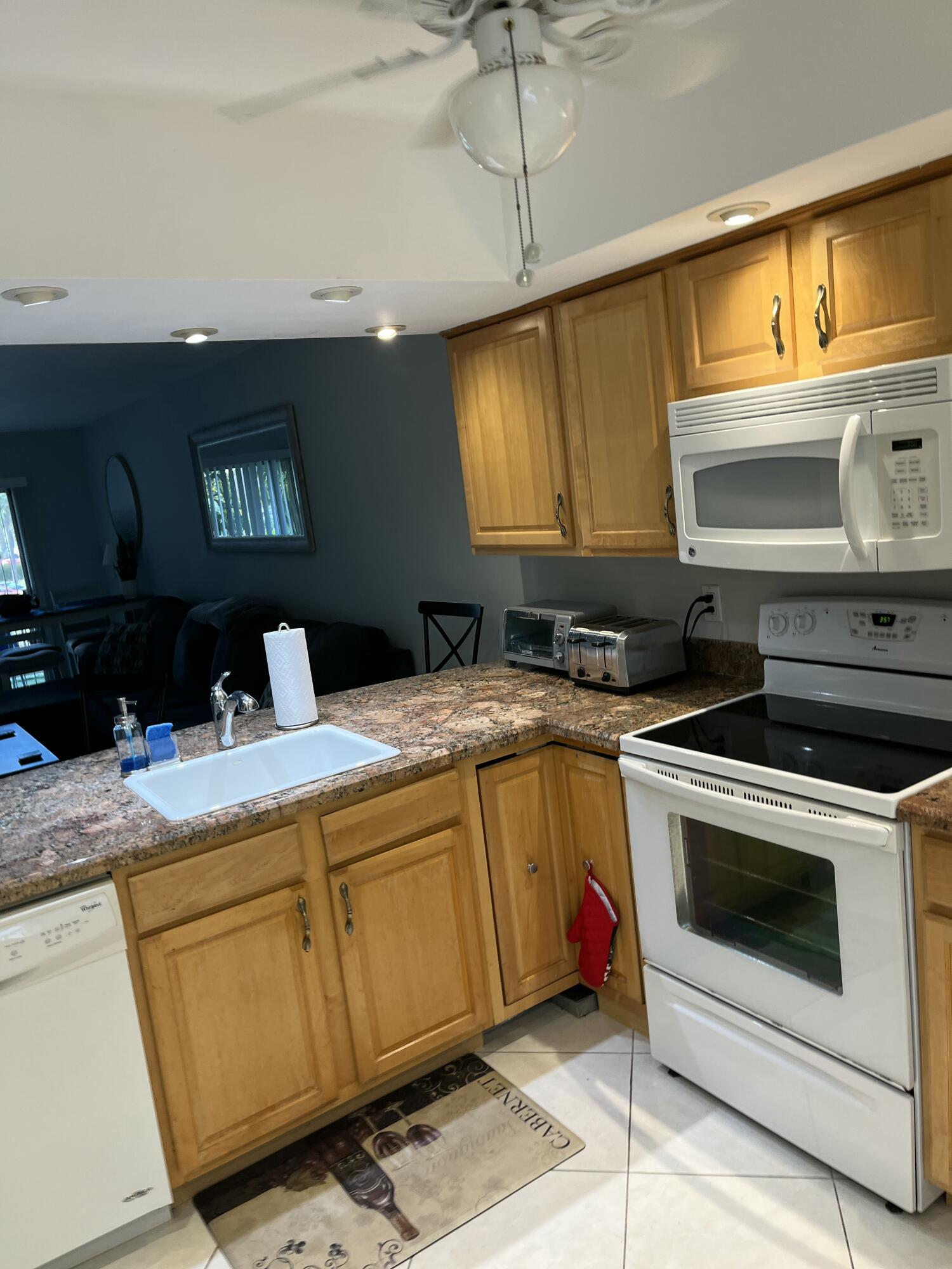 Bahama Village - Wynmoor - Residential Lease