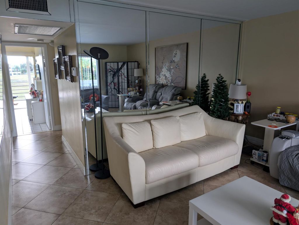 Photo of 3036 Ventnor H #3036, Deerfield Beach, FL 33442 (MLS # R11149206)