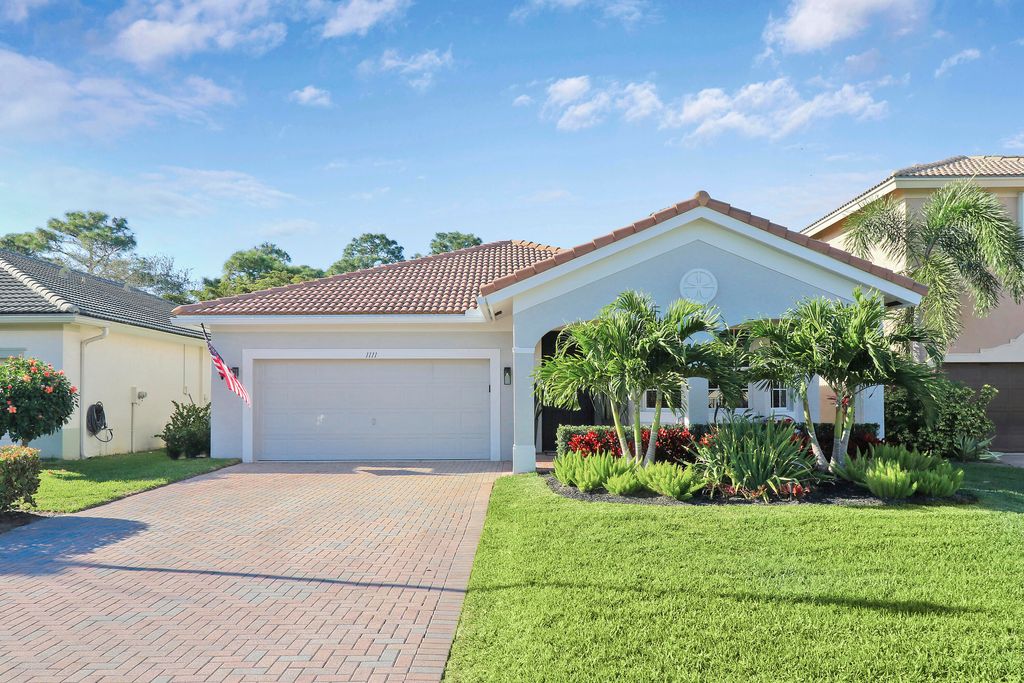 Photo of 1111 SE Kirk Street, Stuart, FL 34997 (MLS # R10962321)