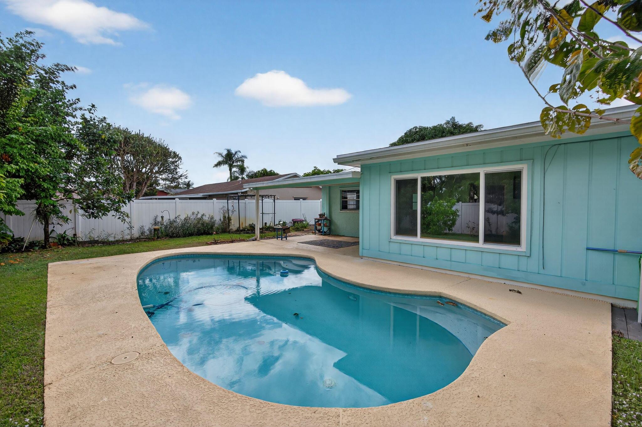 EASTRIDGE ESTATES / Hobe - Residential