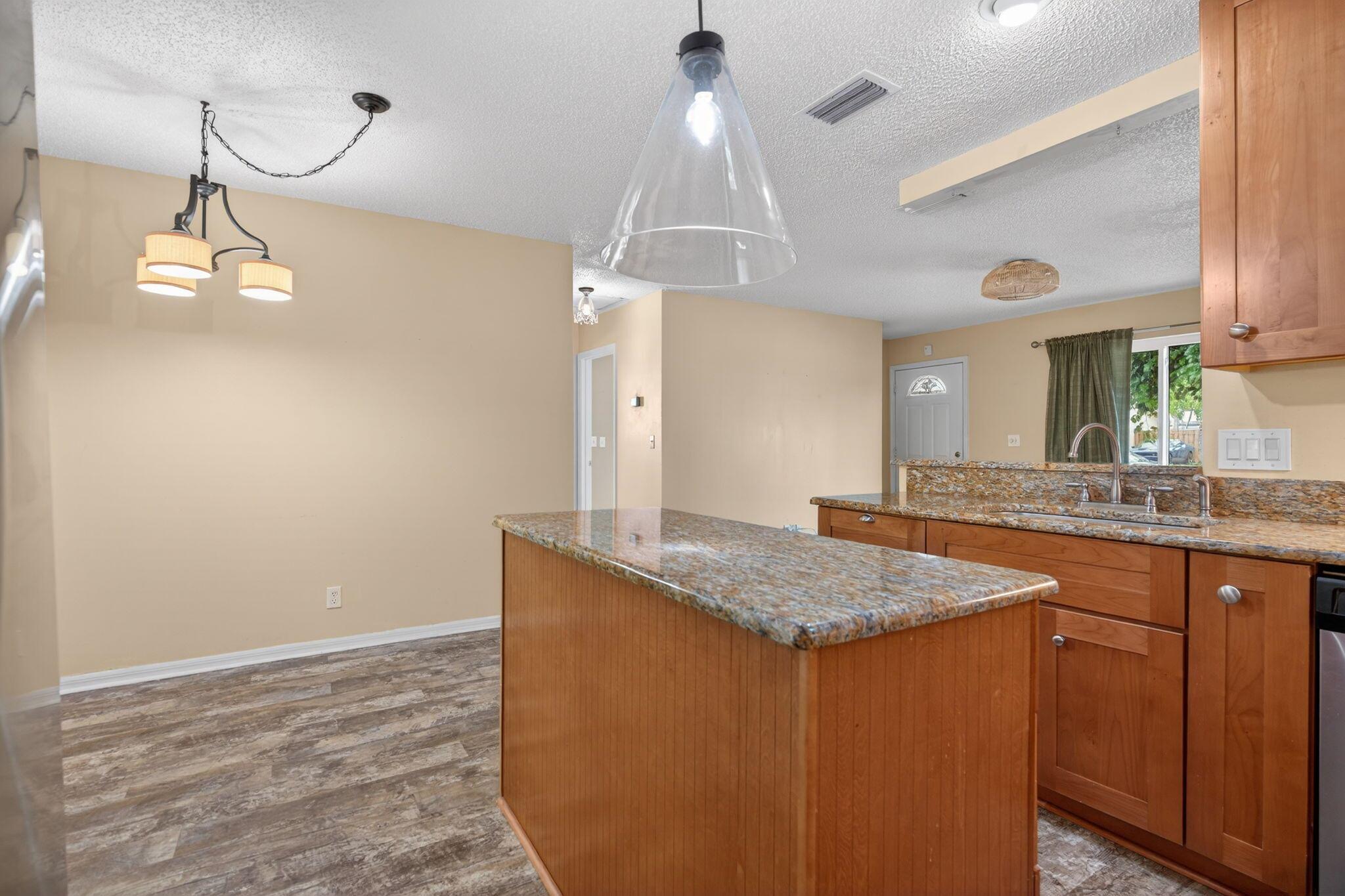 EASTRIDGE ESTATES / Hobe - Residential