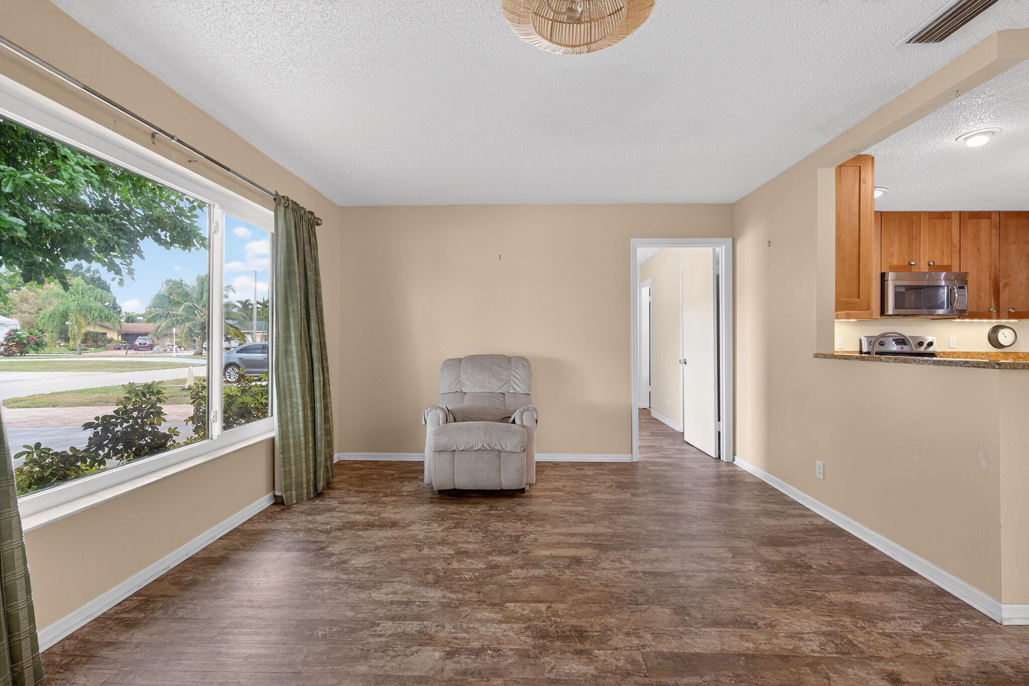 EASTRIDGE ESTATES / Hobe - Residential