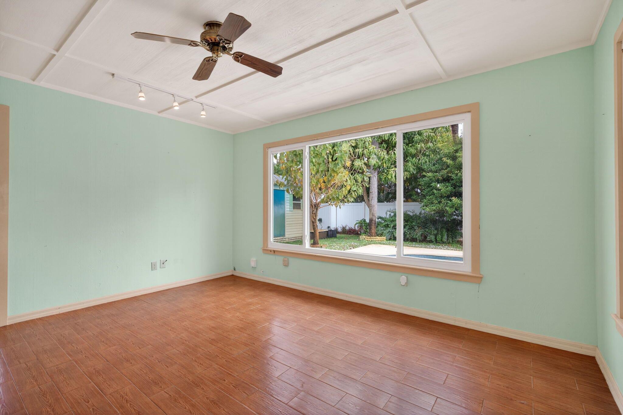 EASTRIDGE ESTATES / Hobe - Residential