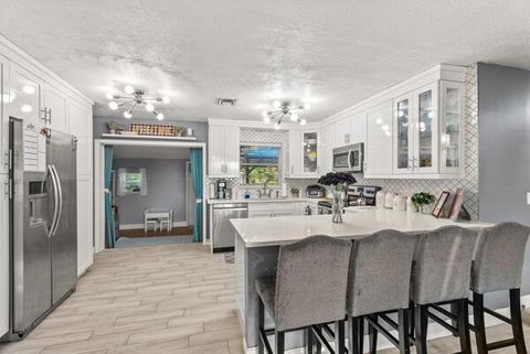 5865 SE Rosemont Avenue E Stuart FL 34997