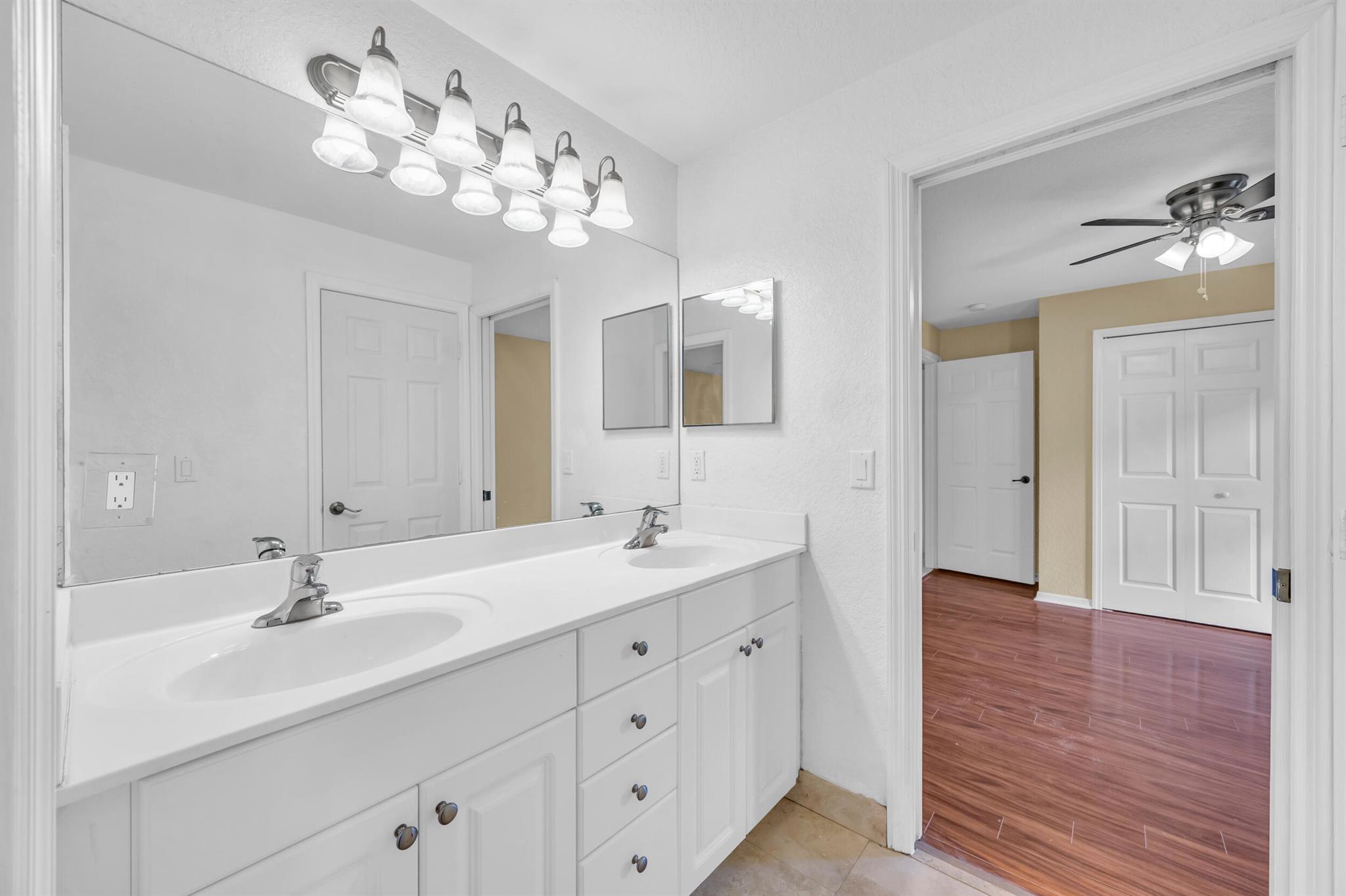 PORT ST LUCIE SECTION 15 - Residential Lease