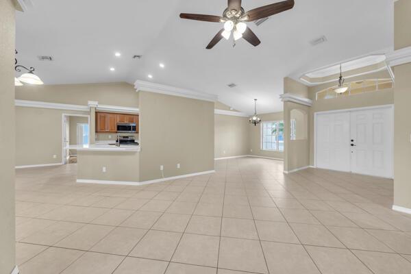 PORT ST LUCIE SECTION 15 - Residential Lease