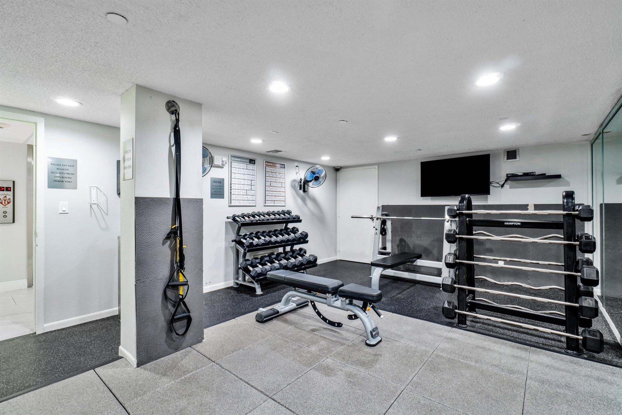 AMBASSADORS V NORTH CONDO - Residential Lease