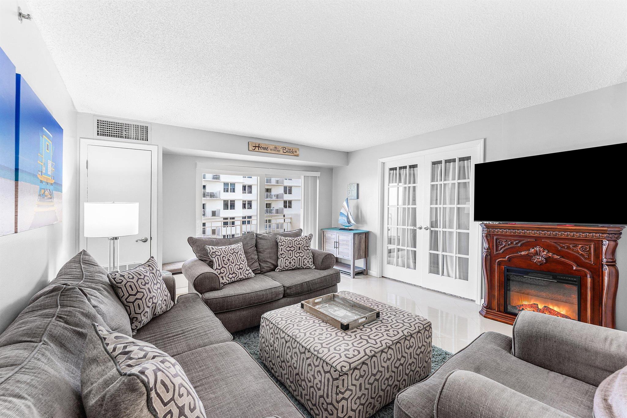 AMBASSADORS V NORTH CONDO - Residential Lease