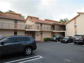 3/2 Ground floor unit tenant until sept 3 rd Washer and Drier in the unit