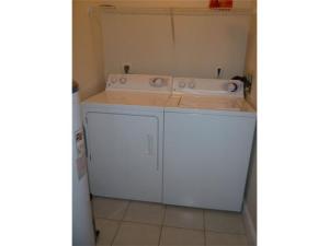 ADDISON POINTE AT BOCA RA - Residential Lease