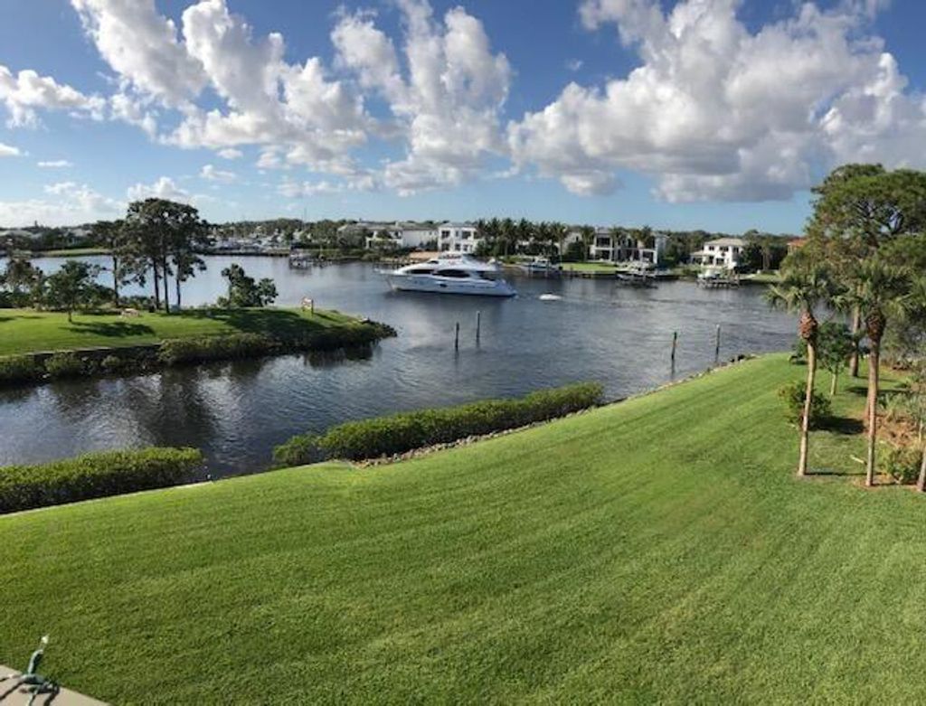 Photo of 2201 Marina Isle Way #403, Jupiter, FL 33477 (MLS # B26021337)
