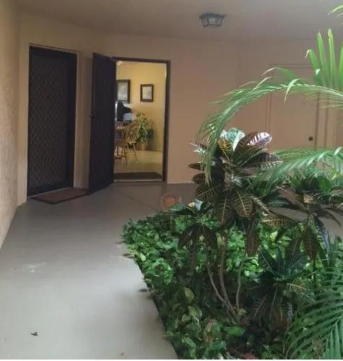 SAVANNAS CLUB CONDO - Residential Lease