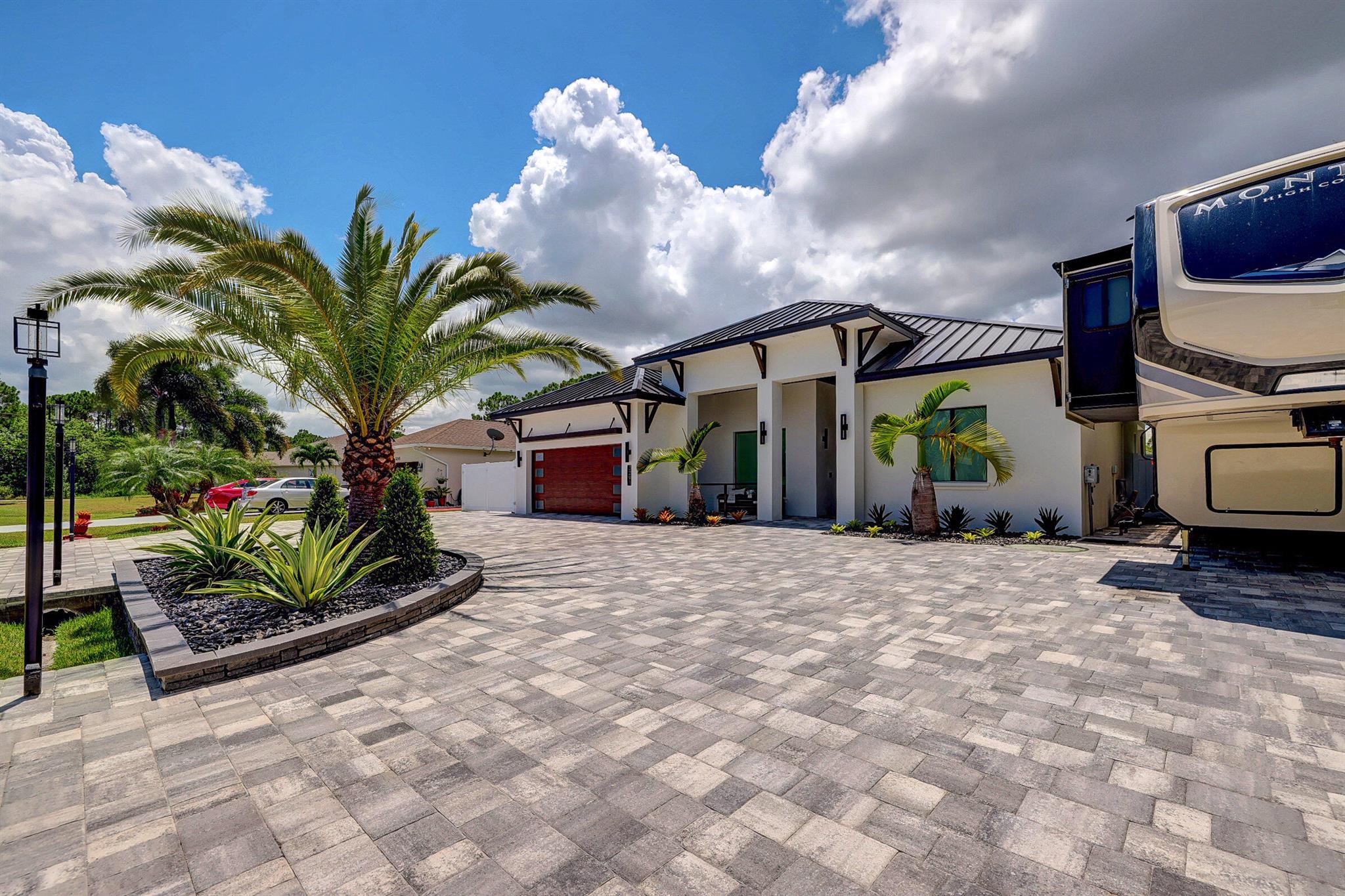 PORT ST LUCIE SECTION 39 - Residential