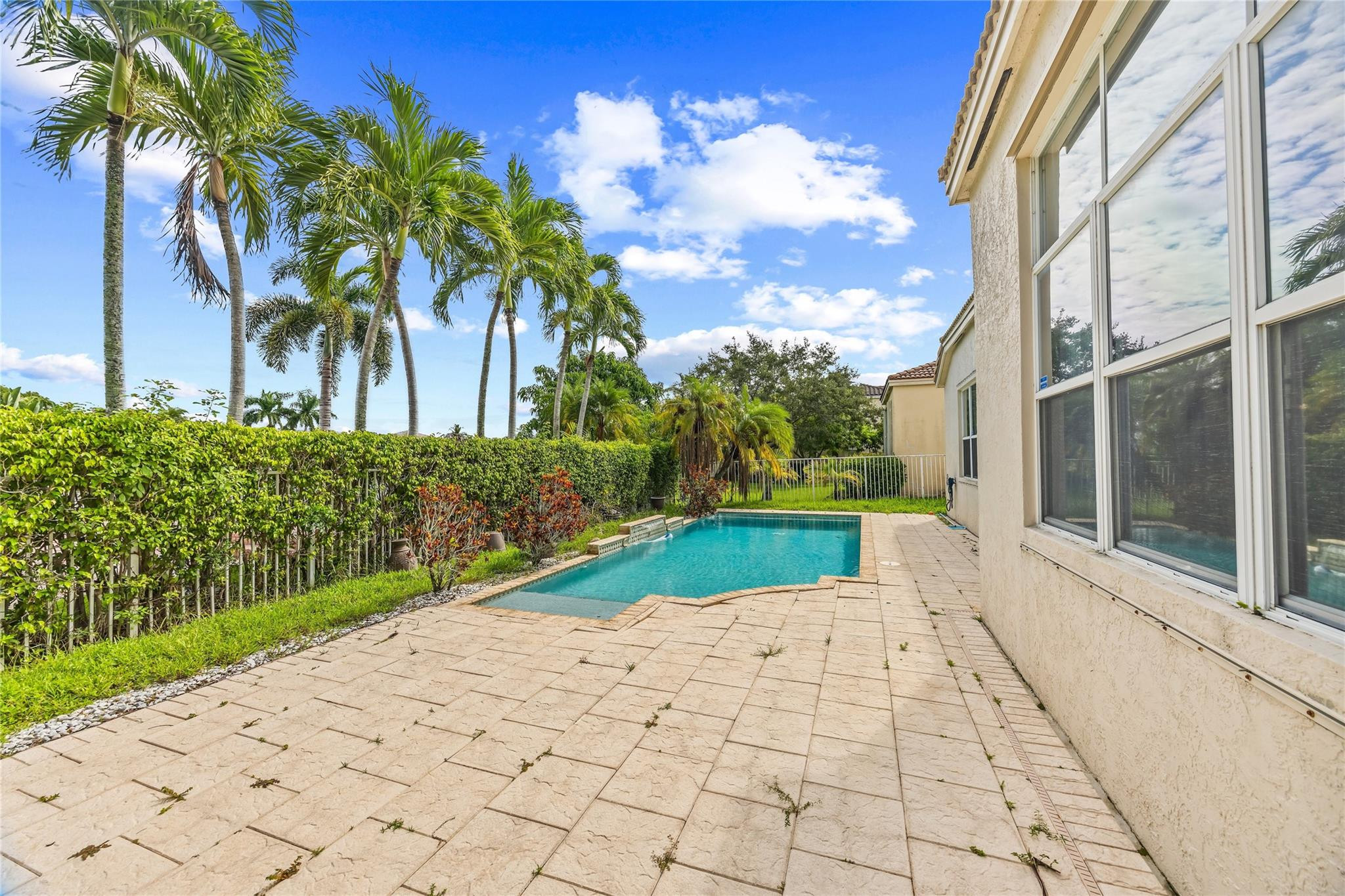 Riviera Isles I 167-28 B - Residential