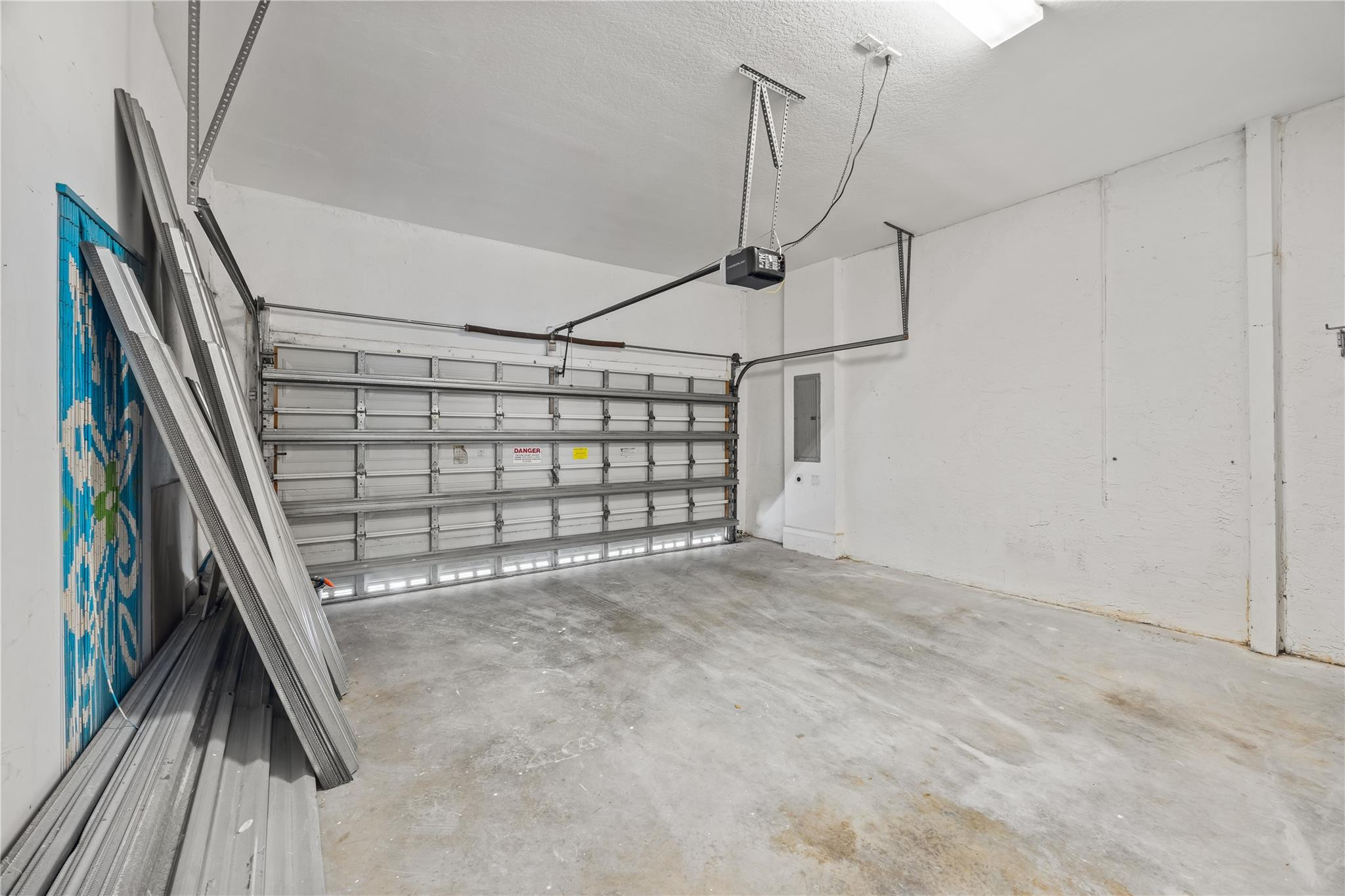 Riviera Isles I 167-28 B - Residential