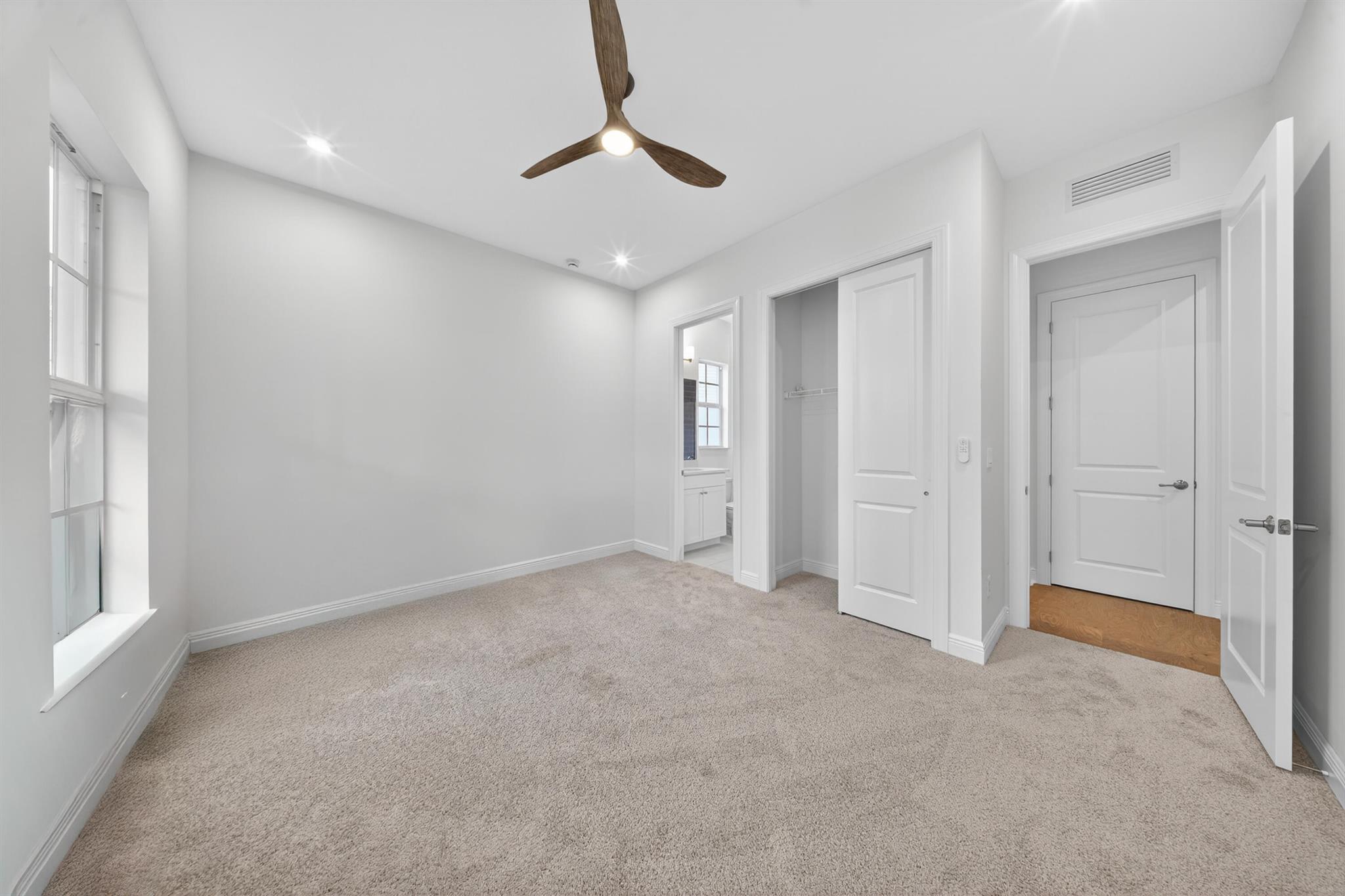 NEWFIELD CROSSROADS PHASE - Residential Lease