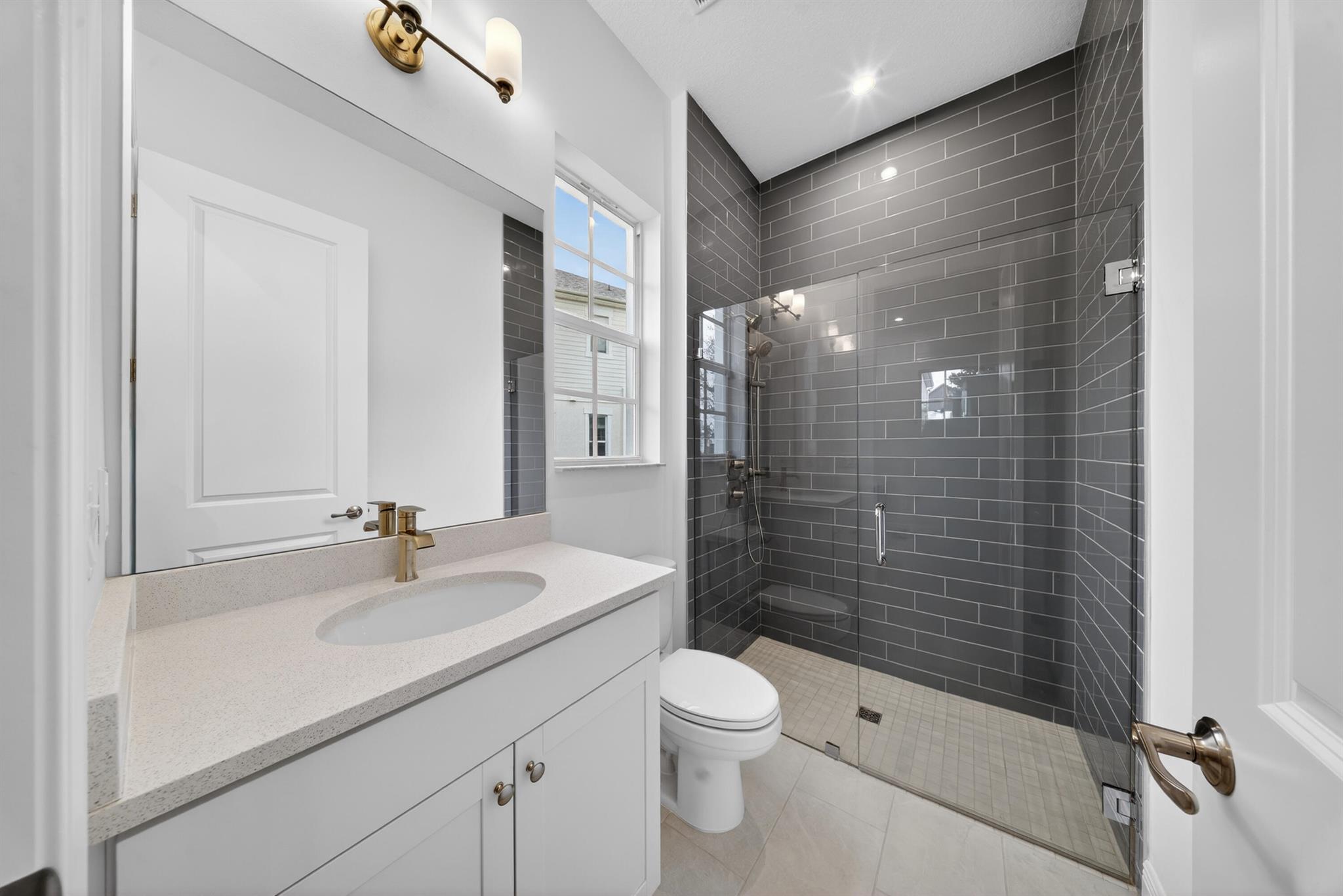 NEWFIELD CROSSROADS PHASE - Residential Lease