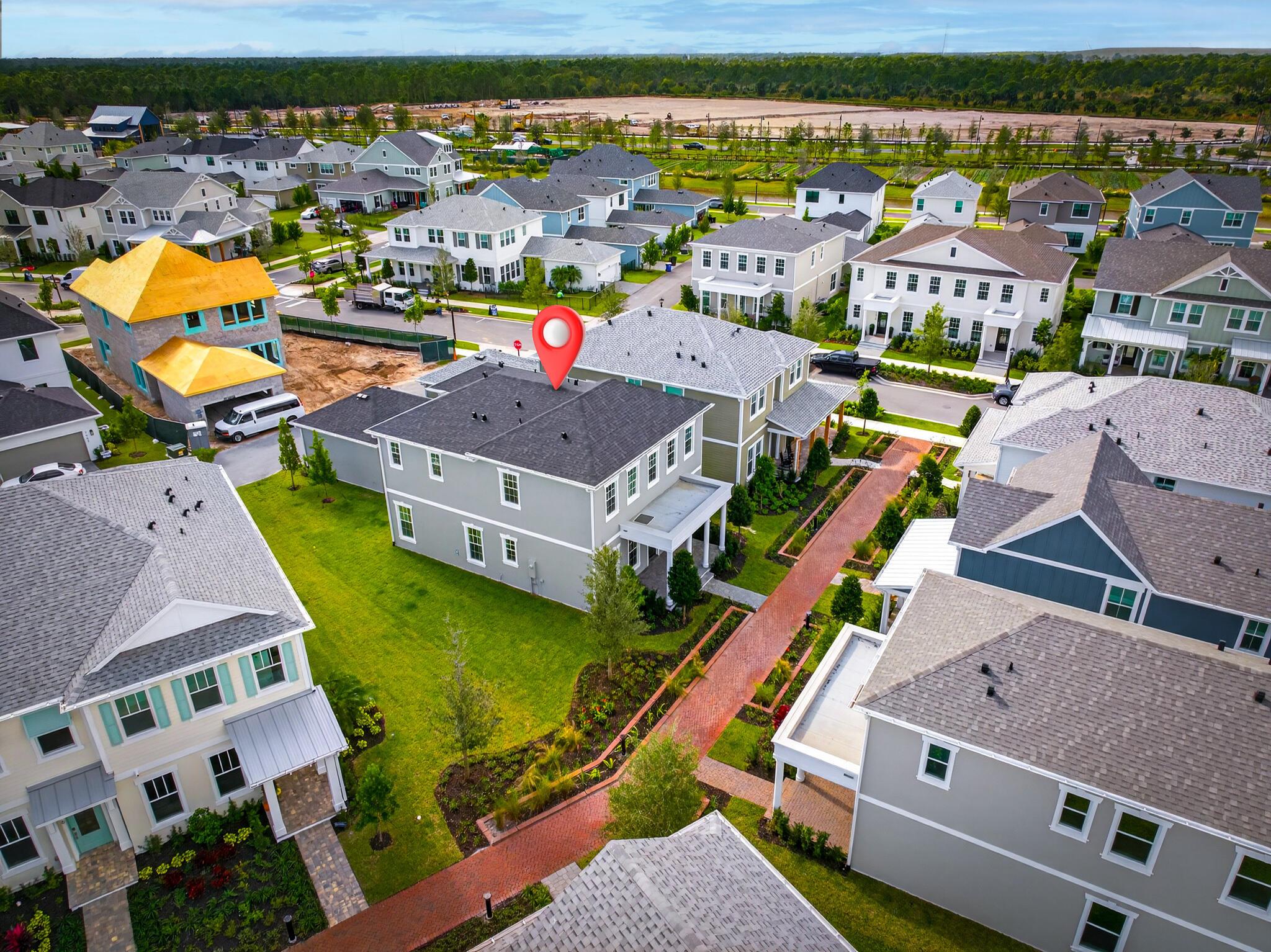 NEWFIELD CROSSROADS PHASE - Residential Lease