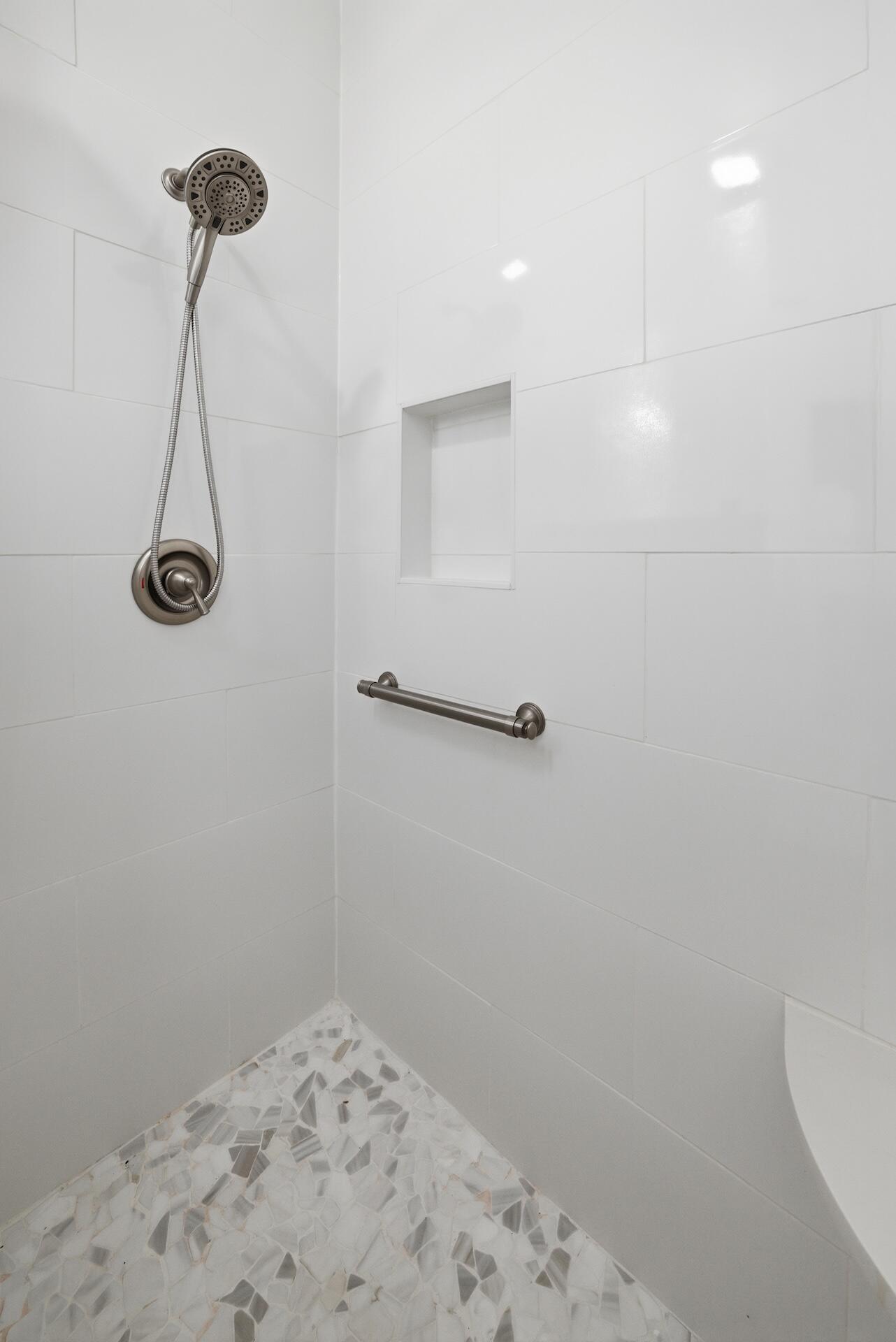 BINKS FOREST OF THE LANDINGS AT WELLINGTON 4 - Residential