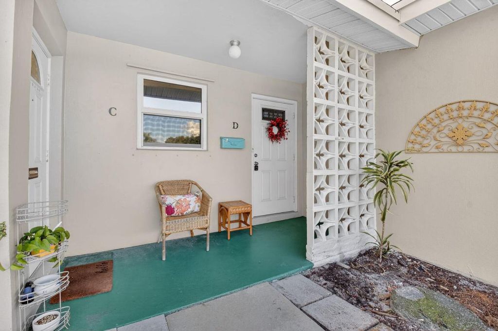 Photo of 270 High Point Court #D, Boynton Beach, FL 33435 (MLS # R11152421)