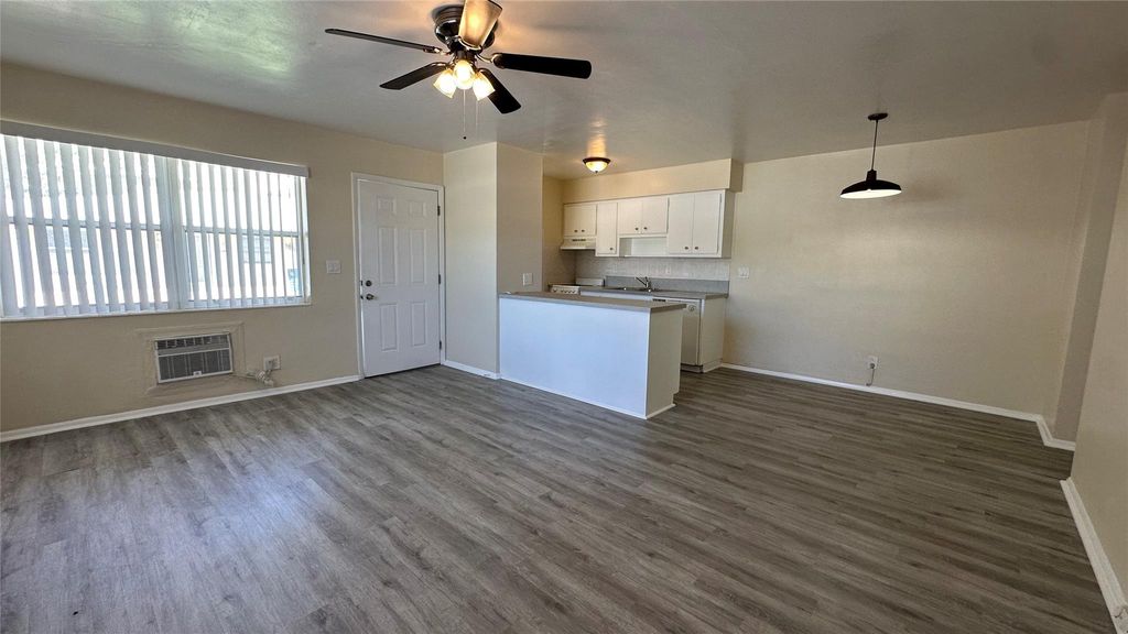 Photo of 1930 NE 4th Street #10, Deerfield Beach, FL 33441 (MLS # F10493916)