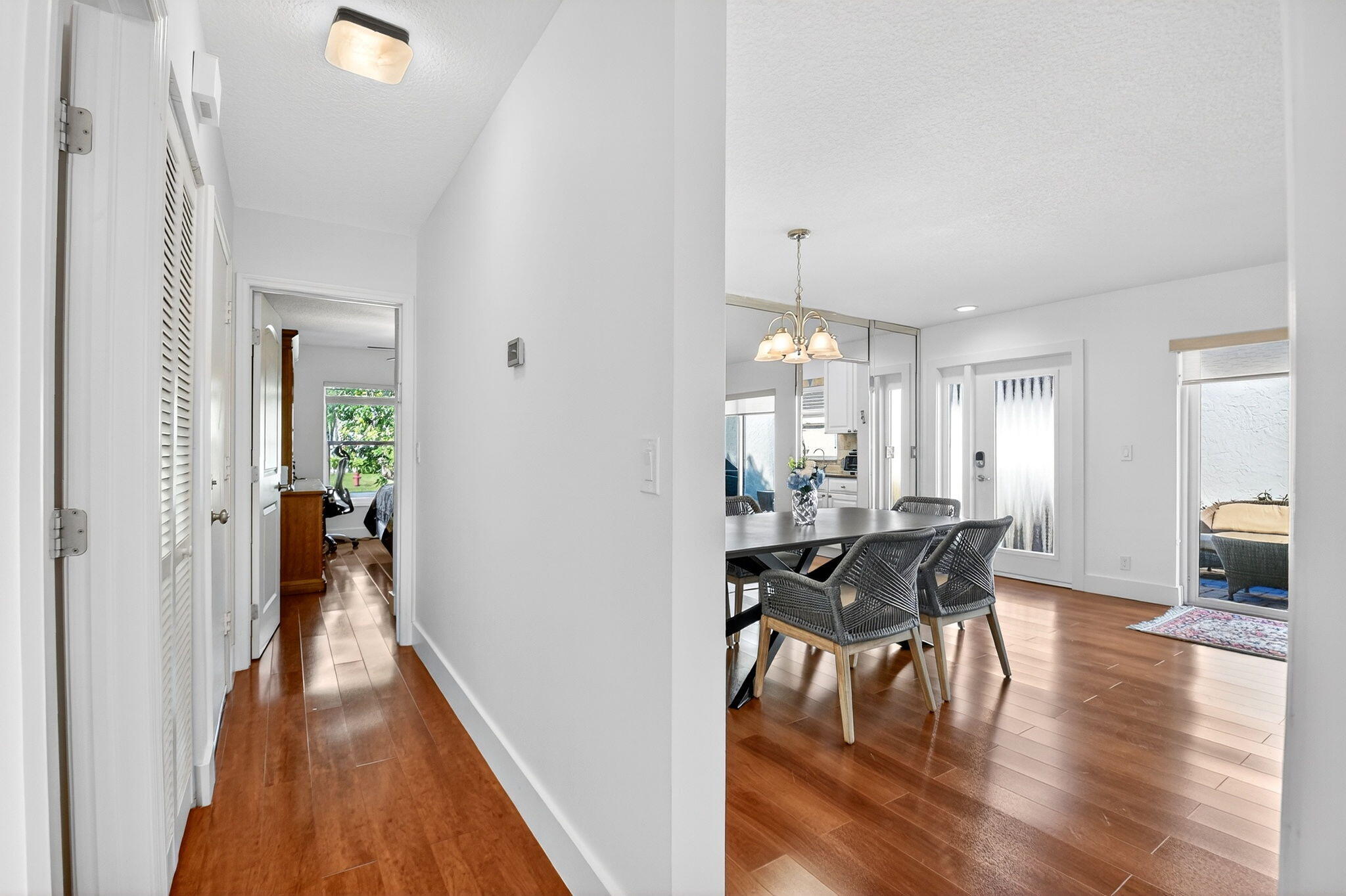 MIRROR LAKES 2 - Residential