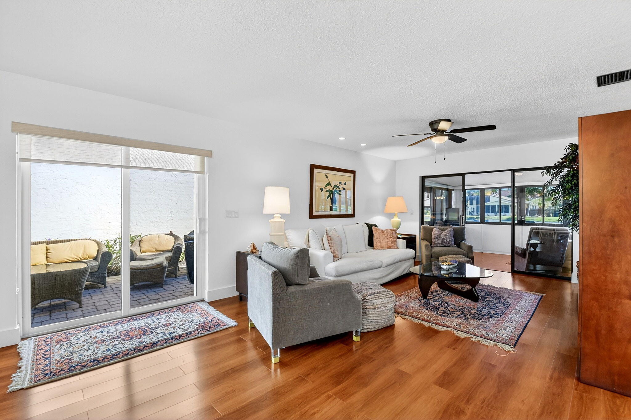 MIRROR LAKES 2 - Residential