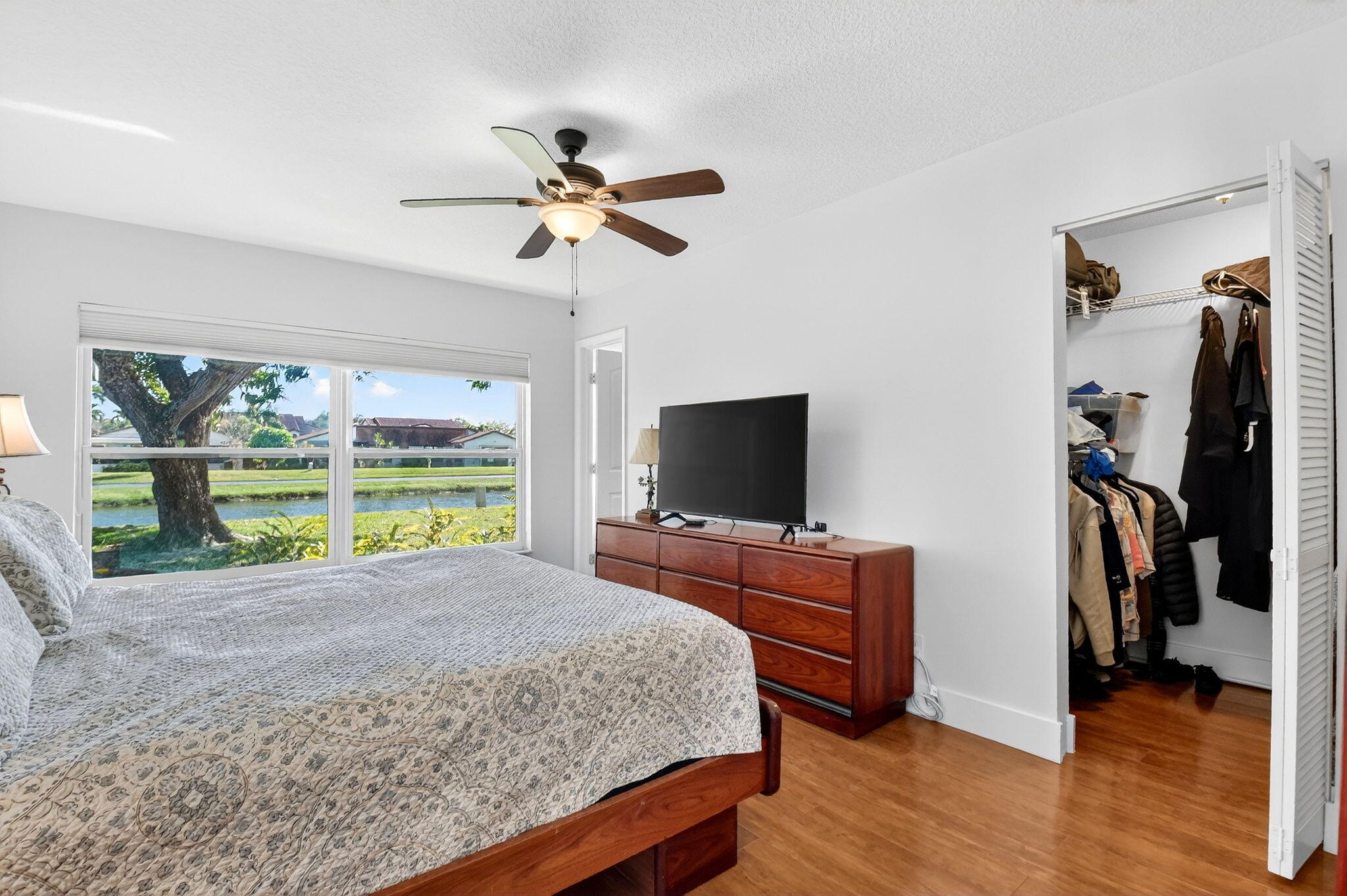 MIRROR LAKES 2 - Residential