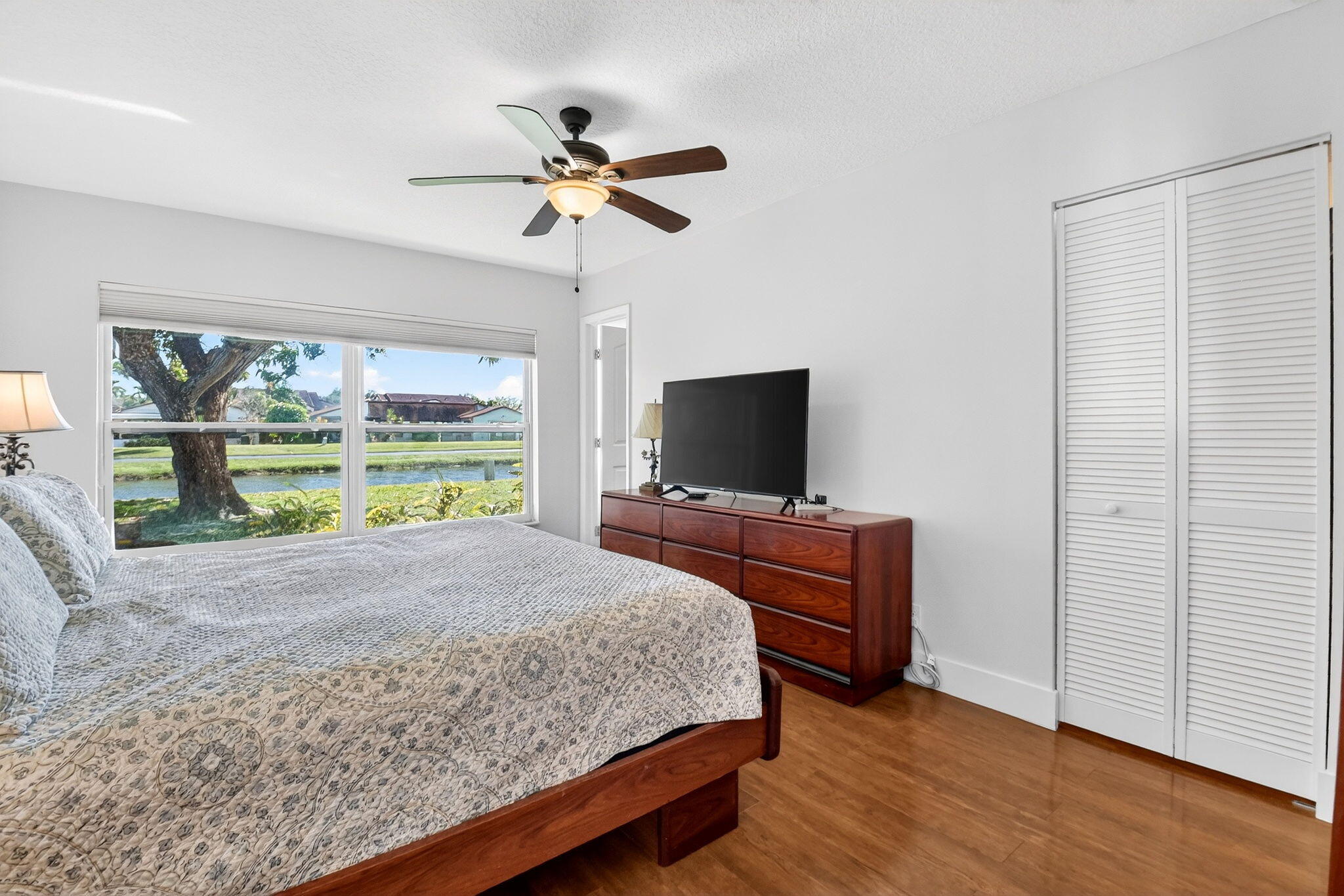 MIRROR LAKES 2 - Residential