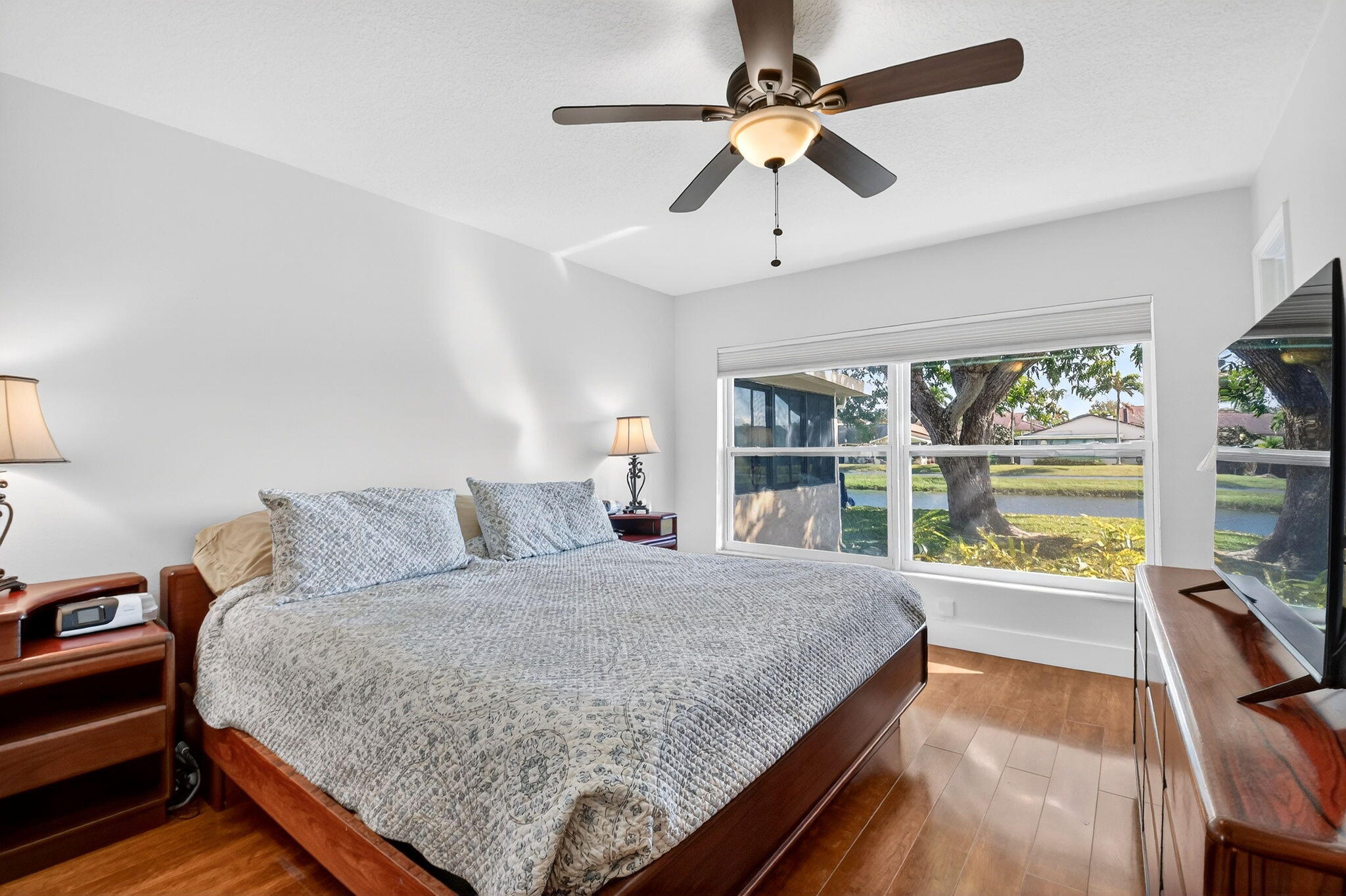 MIRROR LAKES 2 - Residential