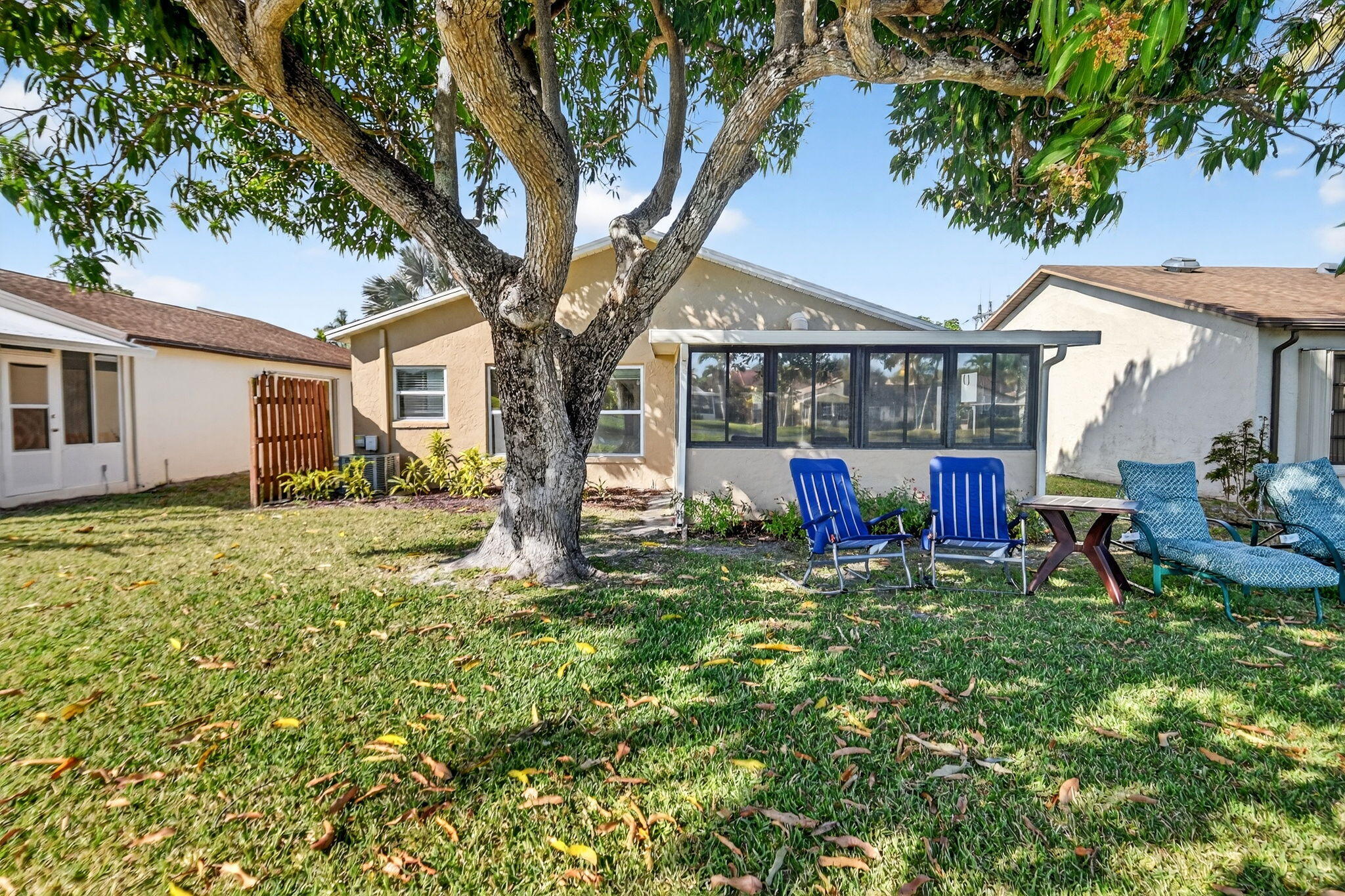 MIRROR LAKES 2 - Residential