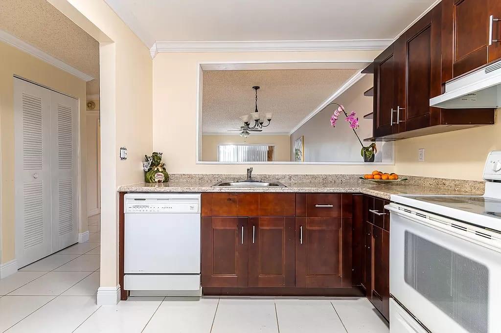 WOODBRIDGE CONDO - Residential