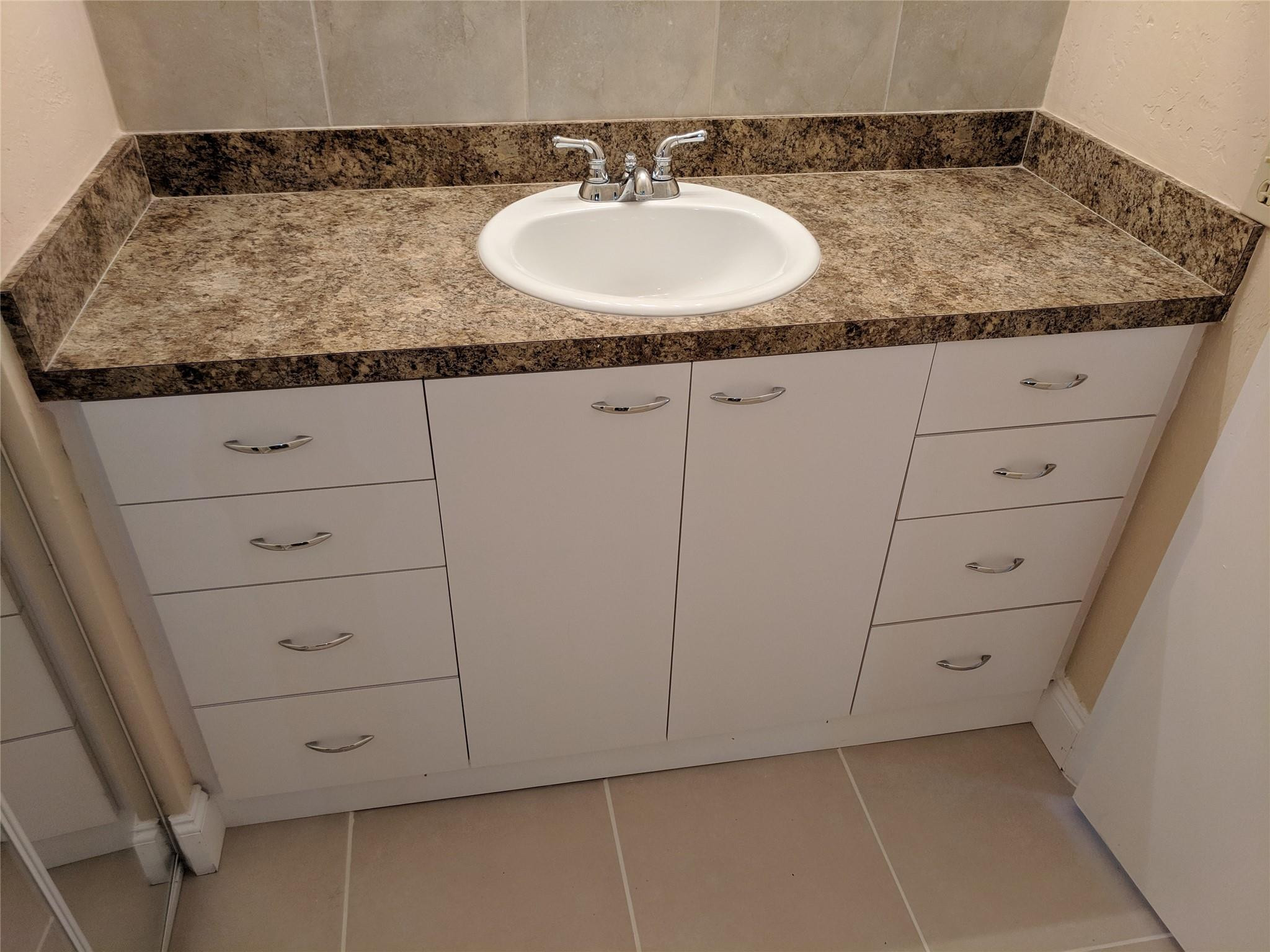 Windward II Condo - Residential Lease