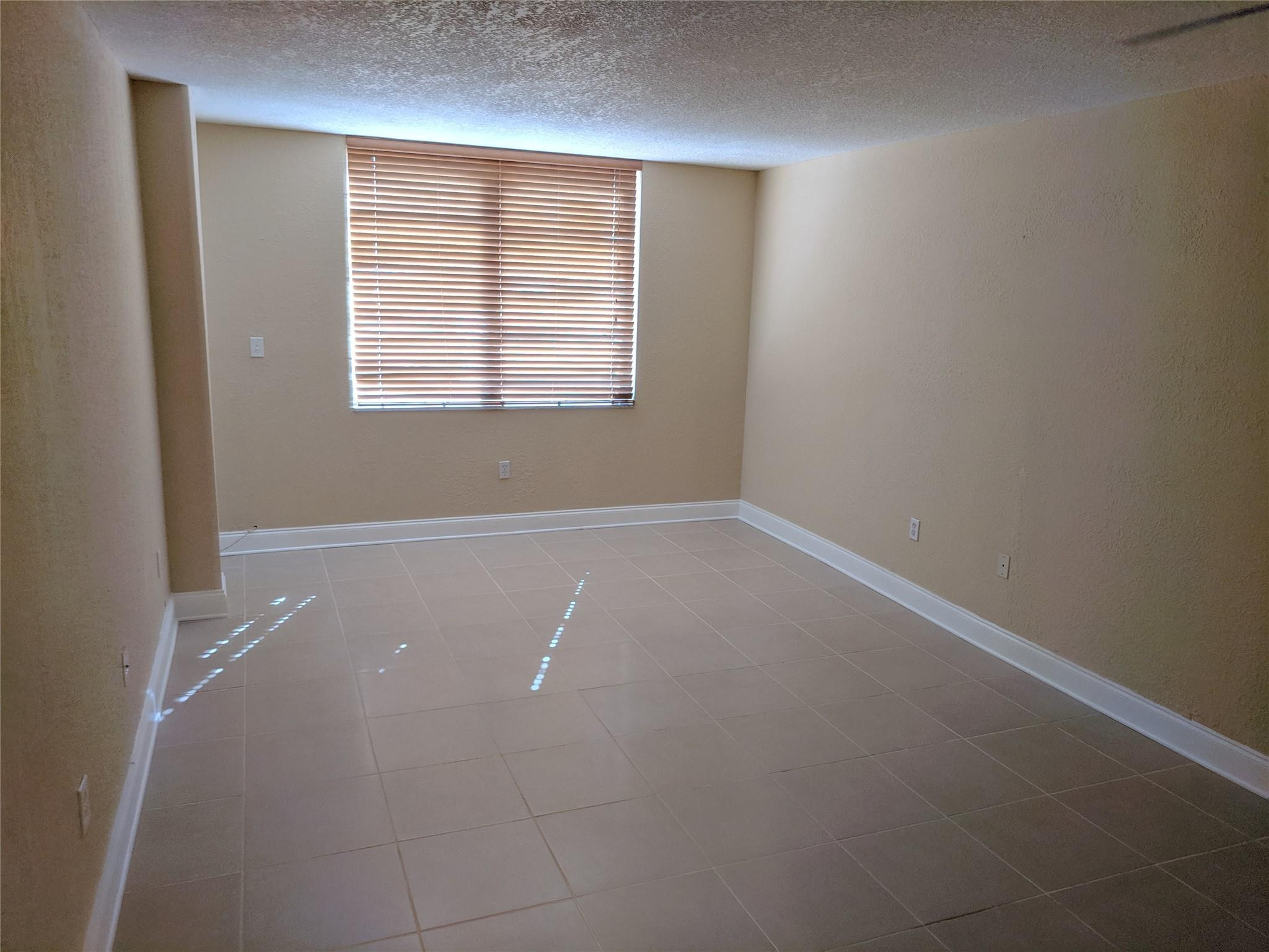 Windward II Condo - Residential Lease